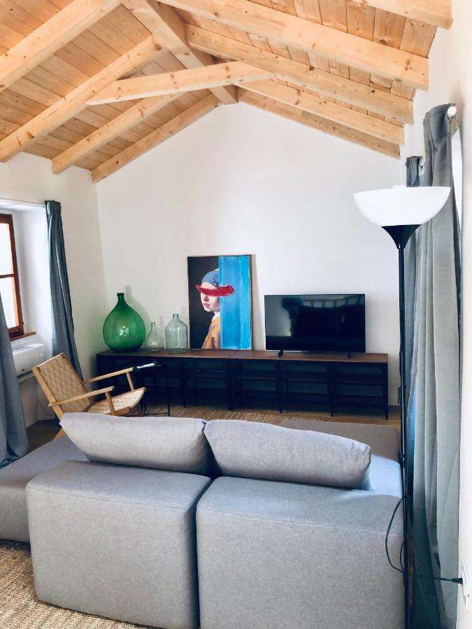 Seayou!***Charming 1-Bedroom Rental Unit In The Old City Center Of Црес Экстерьер фото