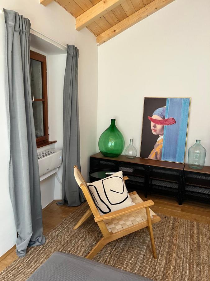 Seayou!***Charming 1-Bedroom Rental Unit In The Old City Center Of Црес Экстерьер фото