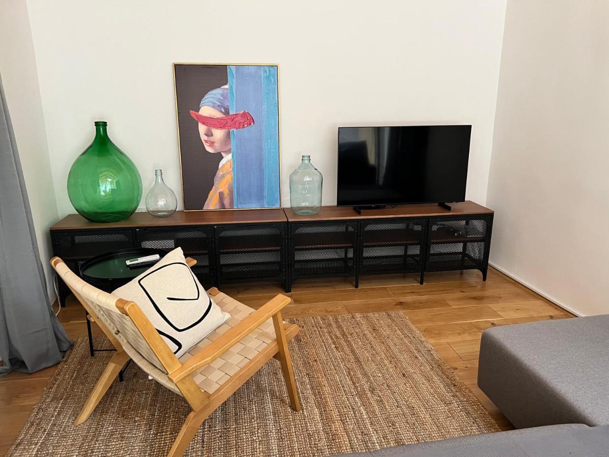 Seayou!***Charming 1-Bedroom Rental Unit In The Old City Center Of Црес Экстерьер фото